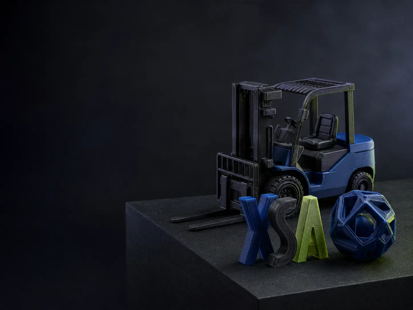 Miniaturas de equipamentos portuários