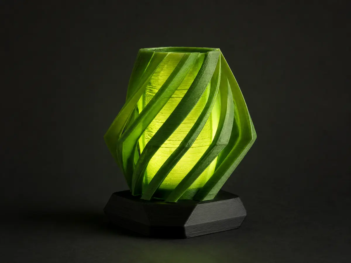 Luminária personalizada produzida pela Paitra 3D